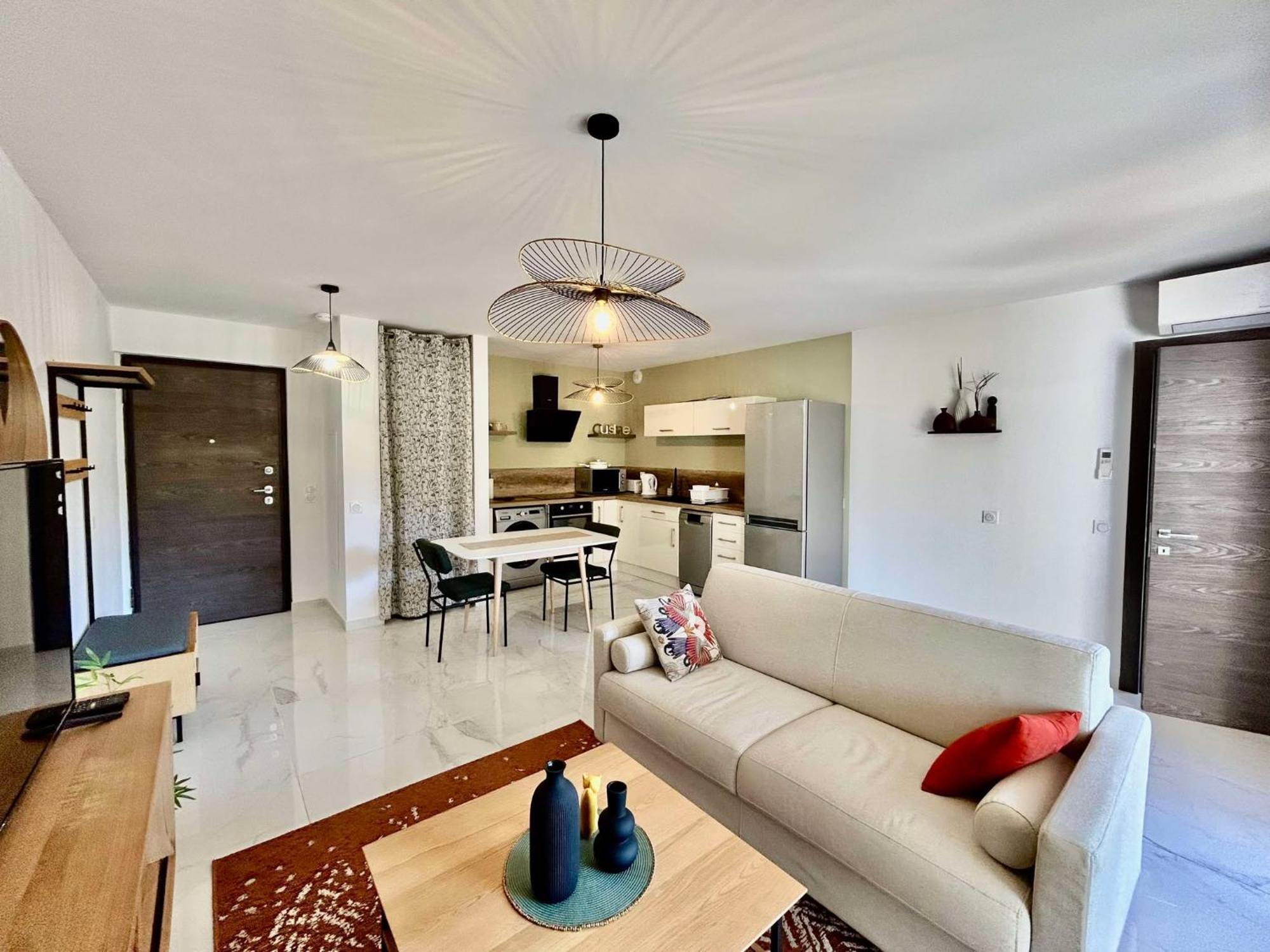 Le Piali - Bel Appartement Cosy En Rez-De-Jardin Sur Les Hauteurs De Bonifacio Appartement